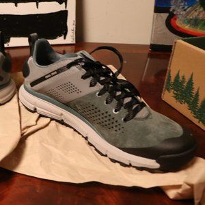 New In Box Danner Trail 2650 Hiking Shoes